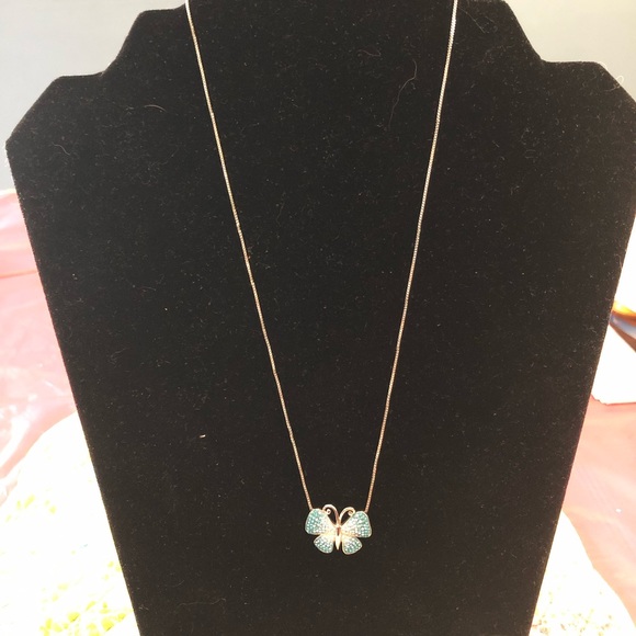 Brand New 🦋Butterfly Necklace 🦋 - Picture 7 of 7